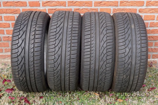 Ассиметричный рисунок протектора на шинах Michelin Pilot Primacy