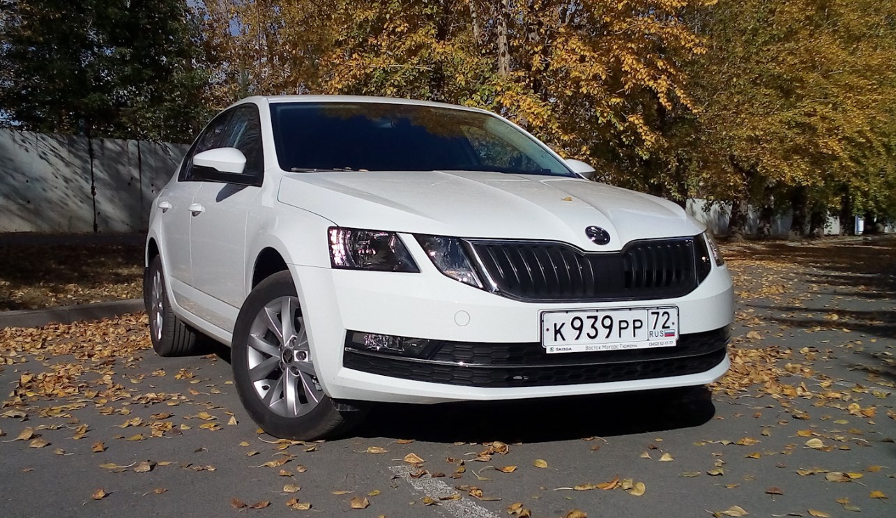 Skoda Octavia A7 FL с галогенными фарами
