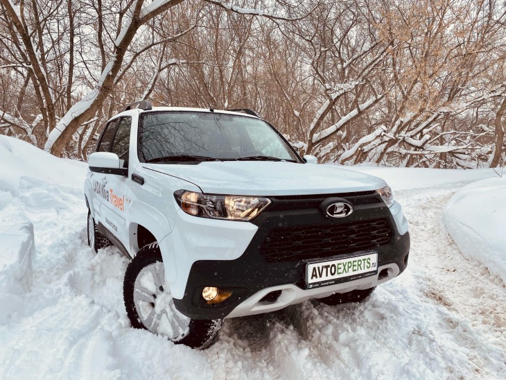 Lada Niva Travel