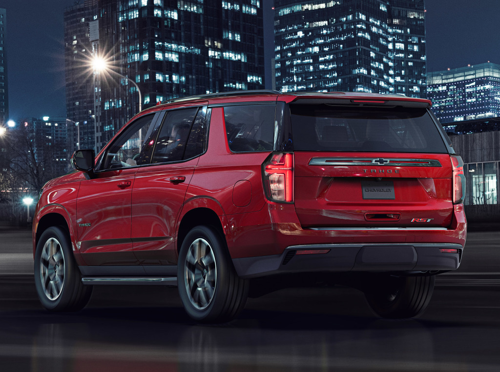 chevrolet_tahoe_rst_46_