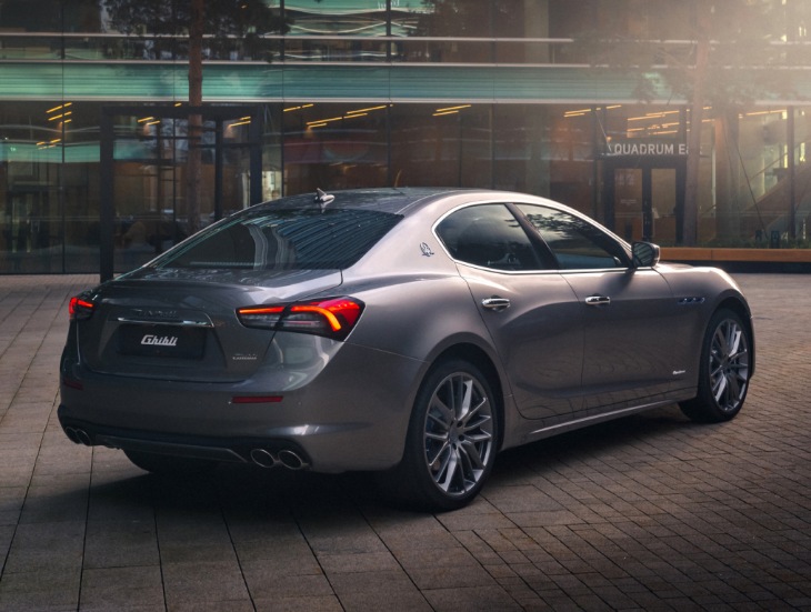 maserati_ghibli_hybrid_granlusso_7_011e00f705a10440