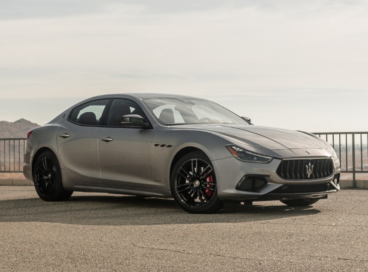Maserati Ghibli GranSport Nerissimo Pack
