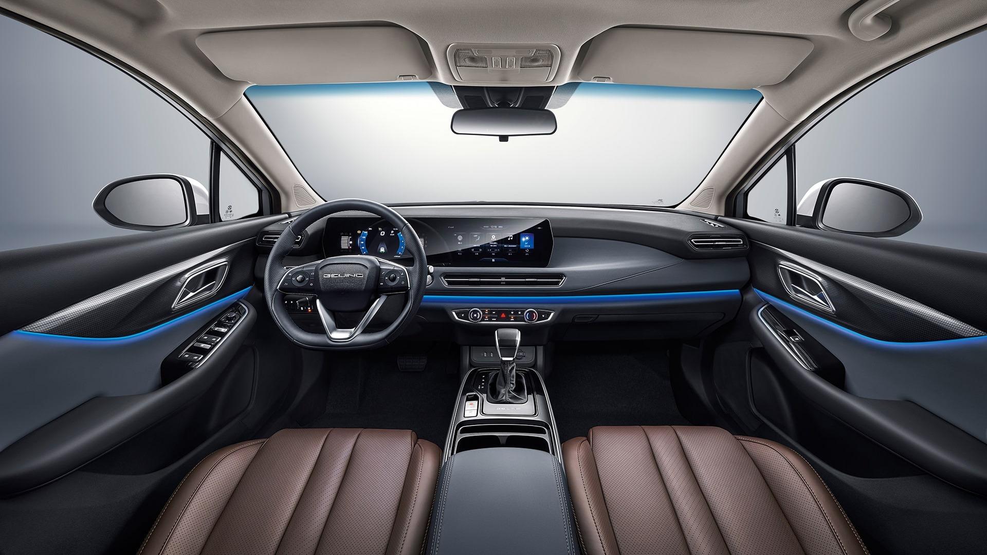 Интерьер BAIC U5 Plus