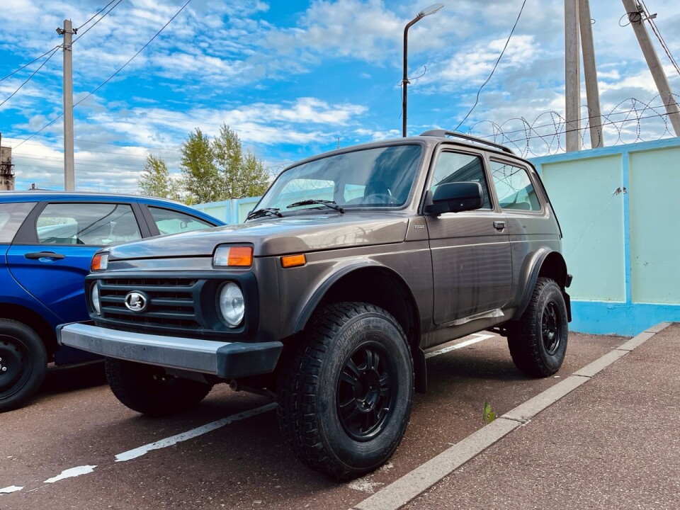 Niva Bronto Luxe