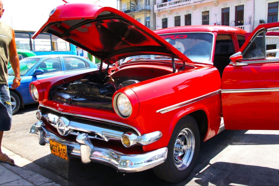Ford 1956 года, любезно предоставленный для осмотра. Фото автора