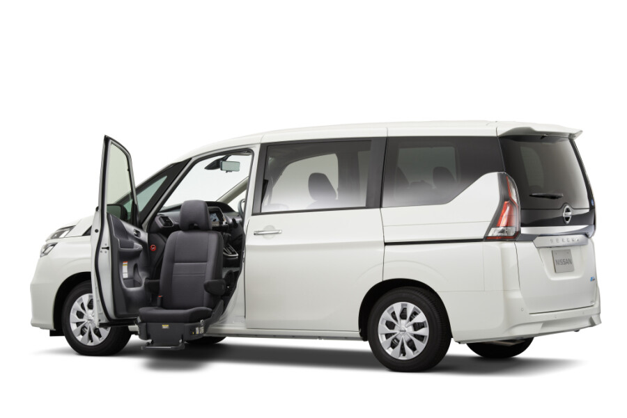nissan_serena_8 (1)