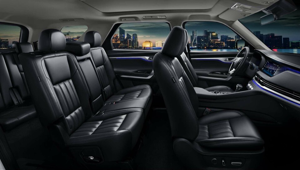 Интерьер Changan CS95 Plus