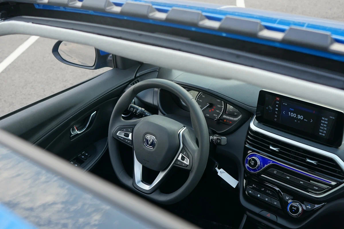 Changan-Alsvin-Blue-сверху
