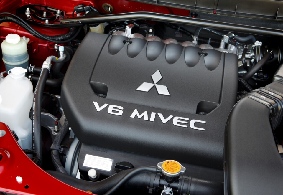 Двигатель V6 Мицубиси Аутлендер XL
