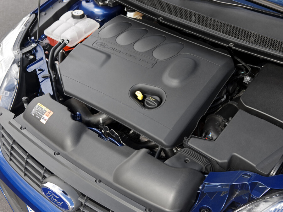 На фото Ford Duratorg TDCi. Покупка подержанного дизеля рискованна, да и бензиновые моторы Ford вполне экономичны