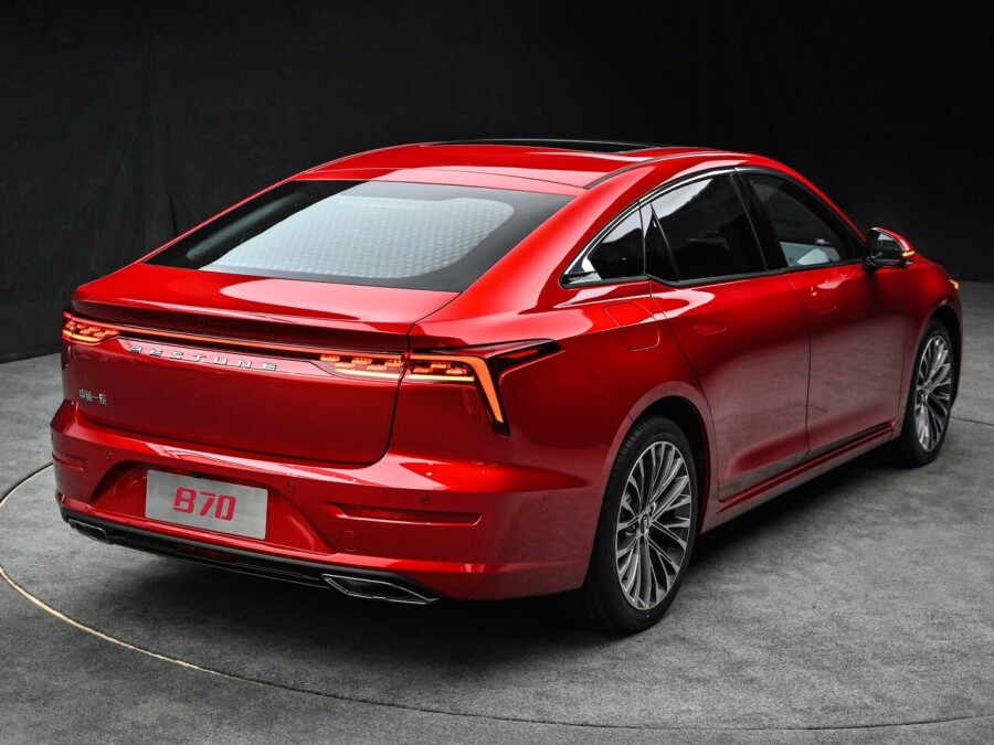 FAW-Bestune-B70-3