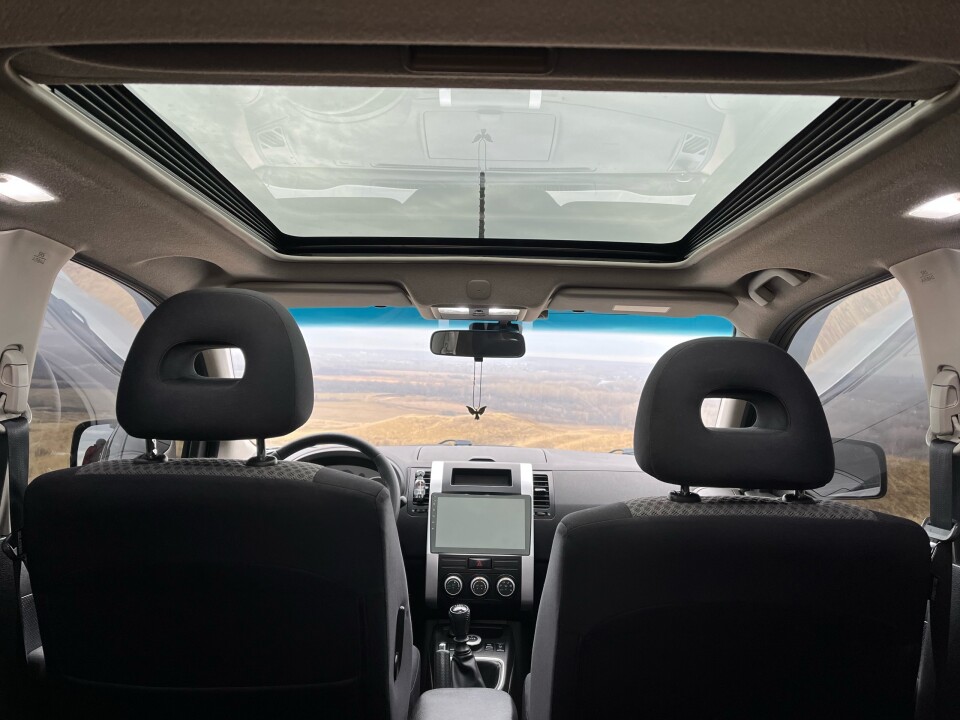 Интерьер Nissan X-Trail T31
