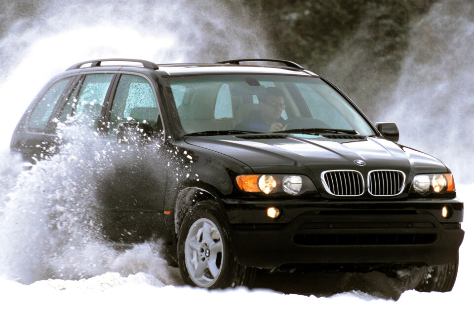 BMW X5 E53 в снегу