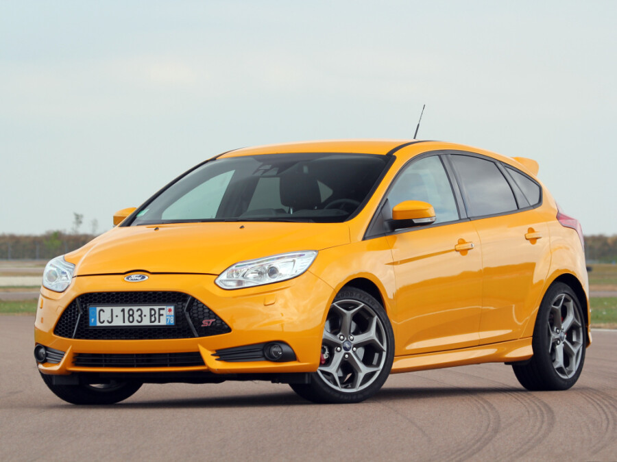 Ford Focus ST (DYB) '2012–14