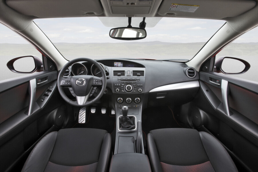 Интерьер Mazda 3 MPS
