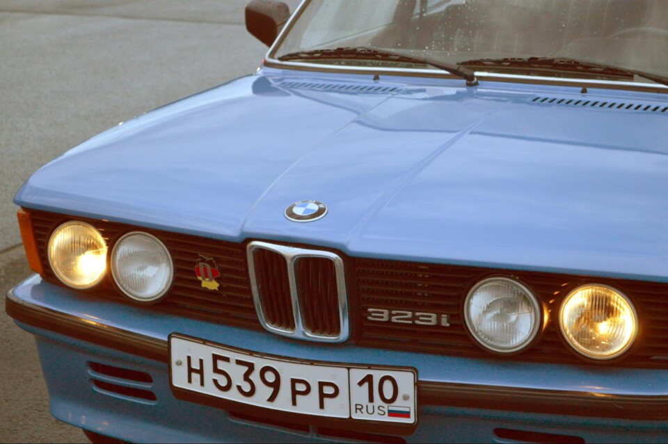BMW 323i E21