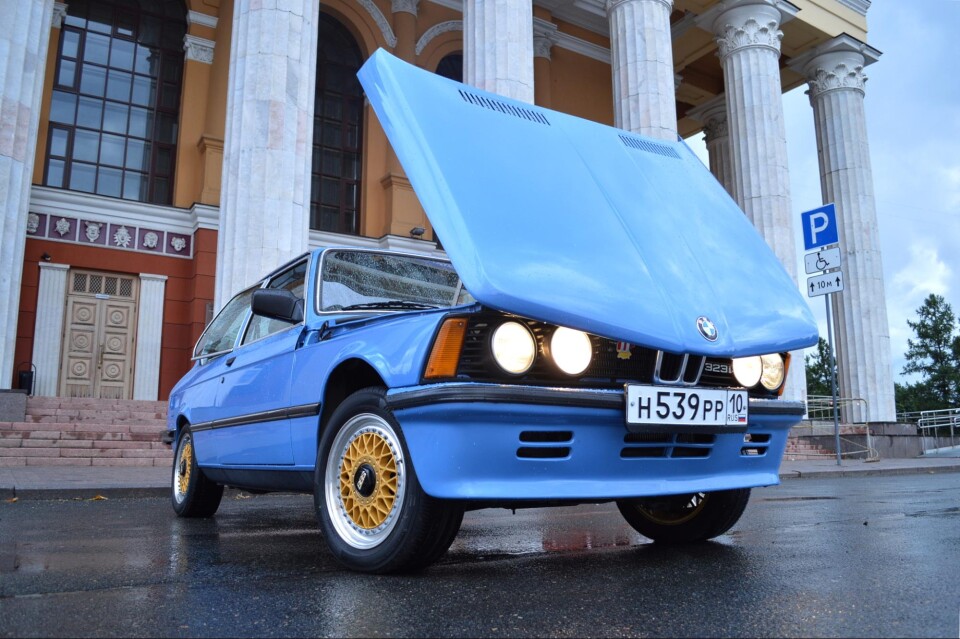BMW E21