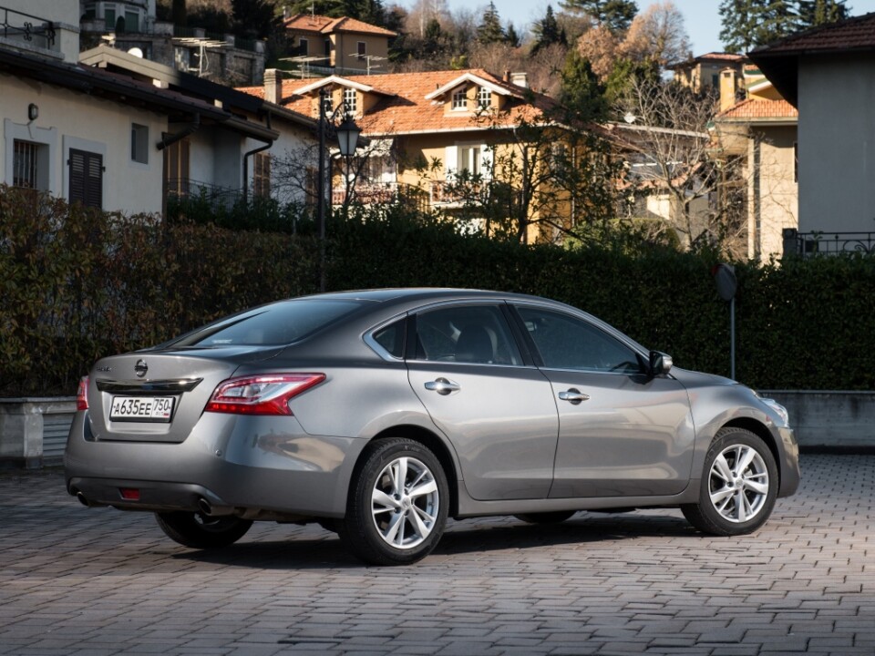 Nissan Teana L33