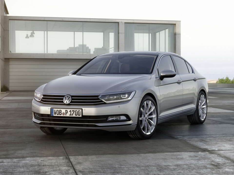 Volkswagen Passat Highline (B8) '2014–19. В 2015 году стал обладателем титула "Европейский автомобиль года-2015"