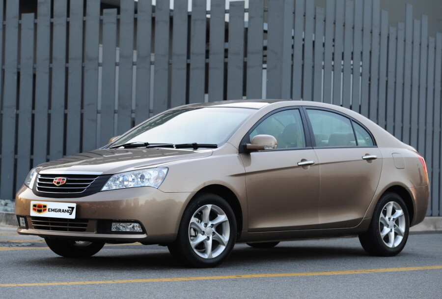 Лидеры 2015 года среди марок: 1.Lifan (15131 экземпляр), 2.Geely (11617), 3.Chery (4964) Лидеры среди моделей: 1.Lifan X60, 2.Geely Emgrand EX7 (на фотографии), 3.Geely Emgrand X7