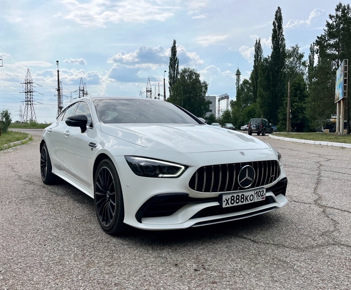 Mercedes-AMG GT 43