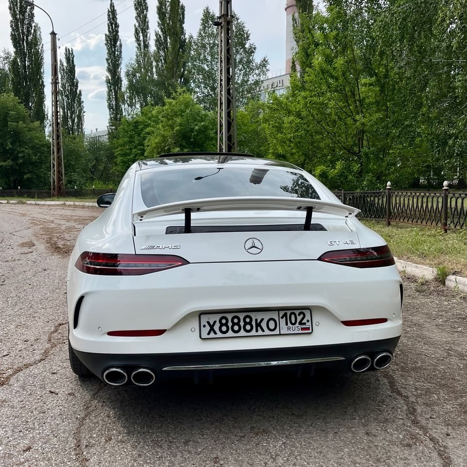 Mercedes-AMG GT 43
