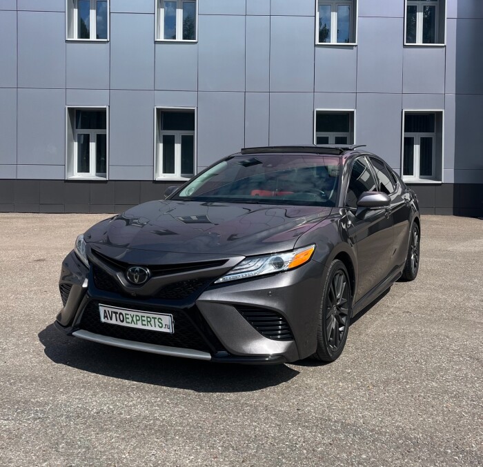 Toyota Camry XSE 2020