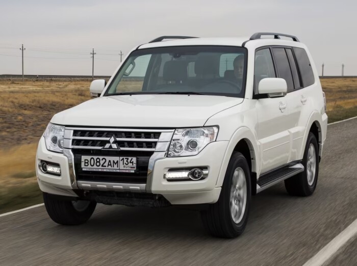 Mitsubishi Pajero IV