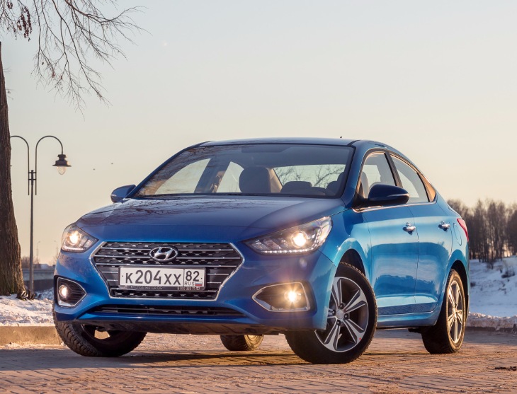 На фото - Hyundai Solaris 2017-2020