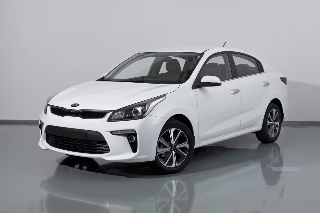 На фото - Kia Rio (FB) '06.2017–09.2020