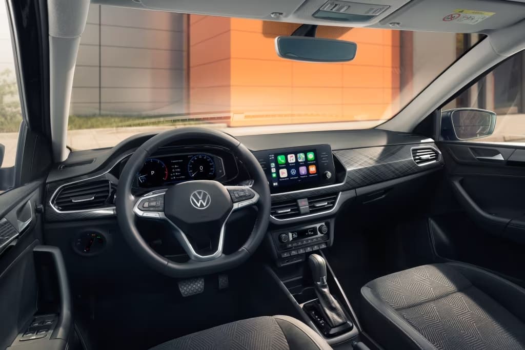 Интерьер Volkswagen Polo лифтбек