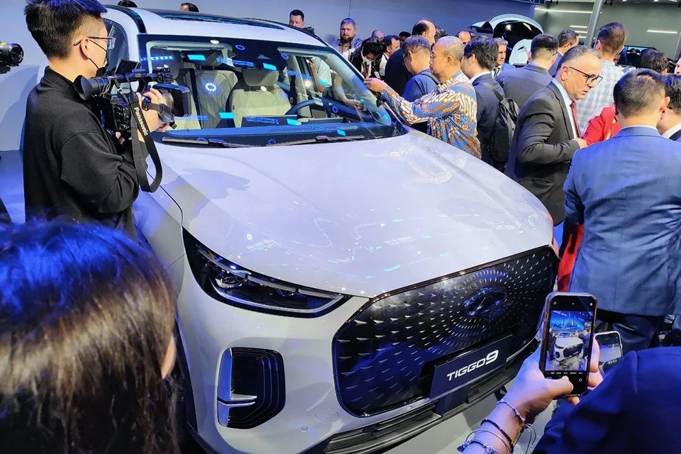Фото с презентации Chery Tiggo 9