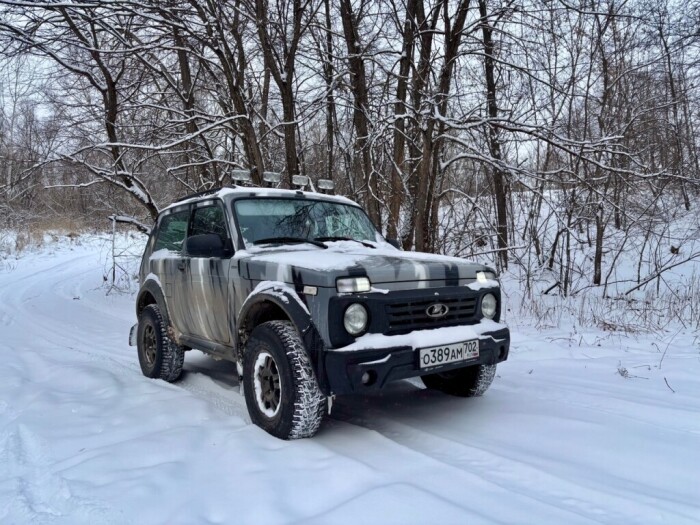 Lada Niva Bronto
