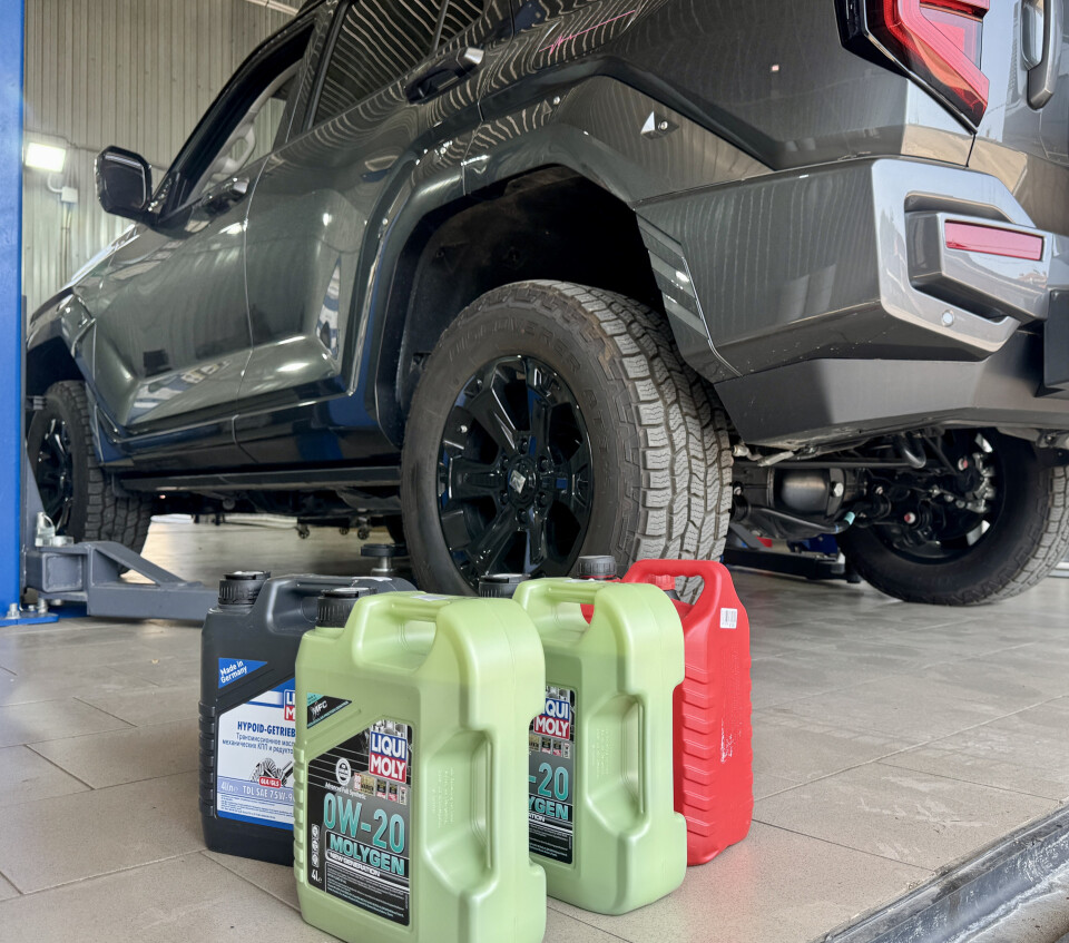Liqui Moly Molygen New Generation 0W-20 и Tank 400
