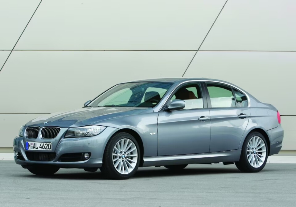 BMW 330d E90 рестайлинг