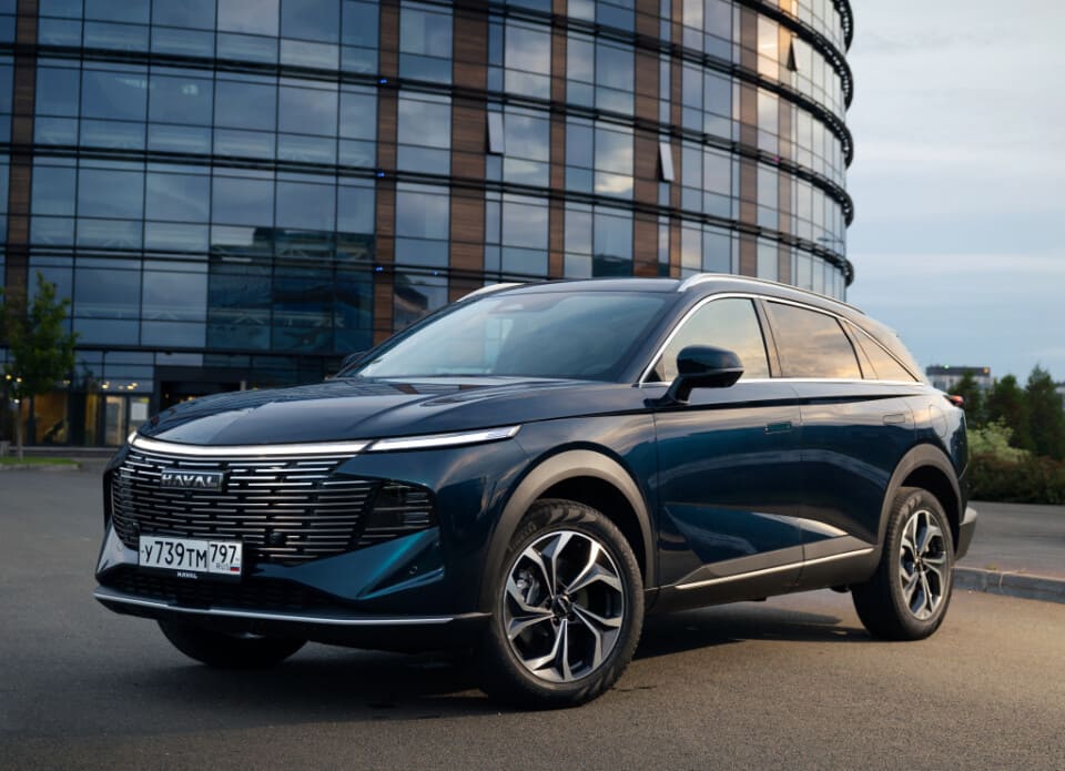 Haval F7 второго поколения вышел на российский рынок в 2024 году