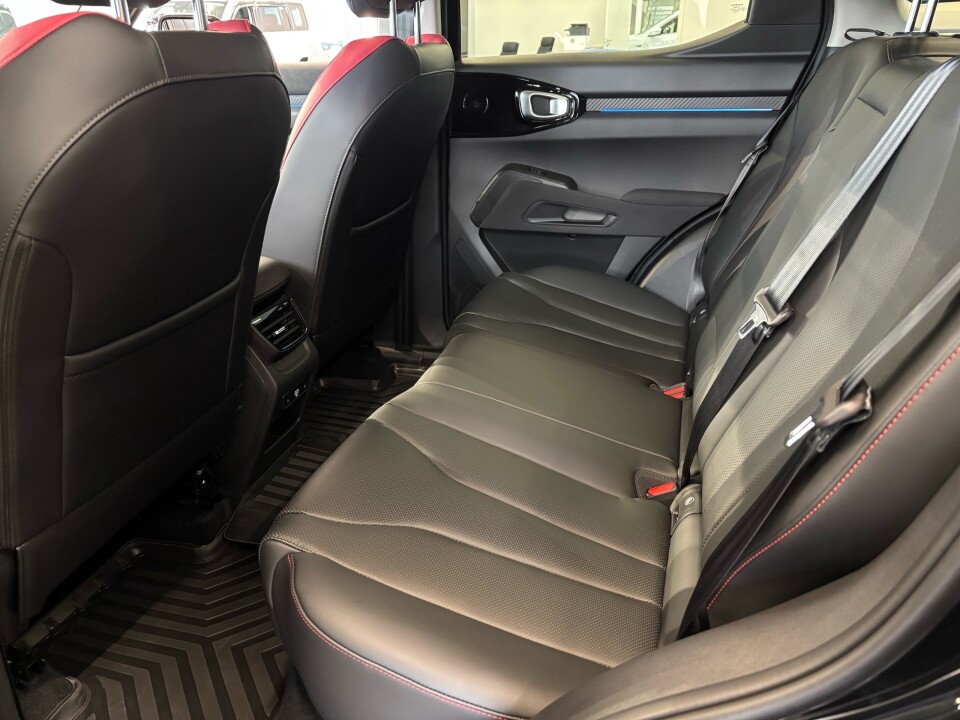 На заднем диване Haval H3