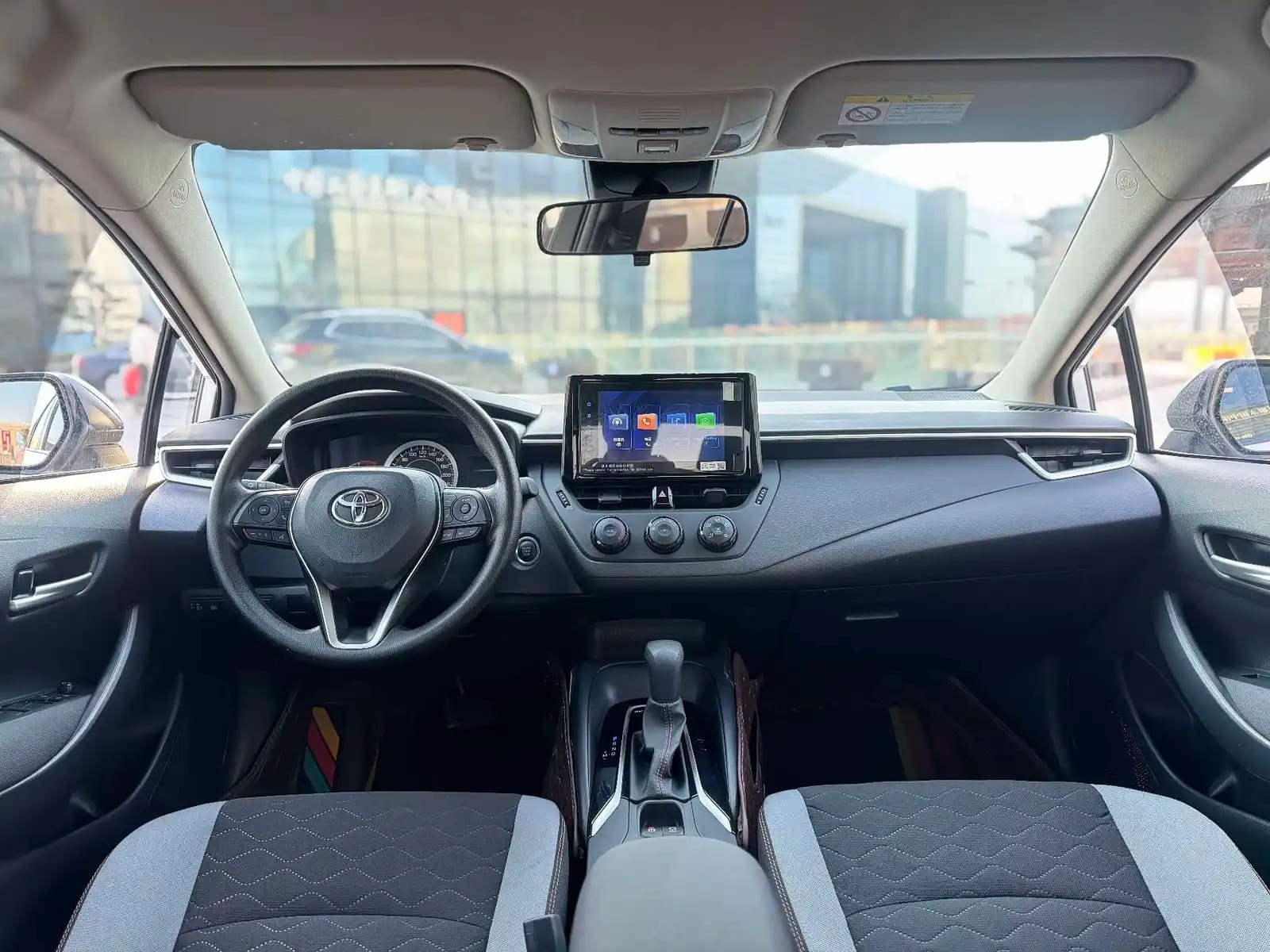 Интерьер Toyota Corolla для китайского рынка