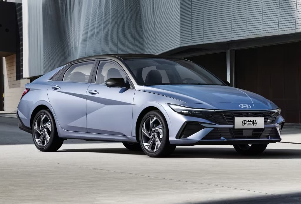 Hyundai Elantra (CN7)