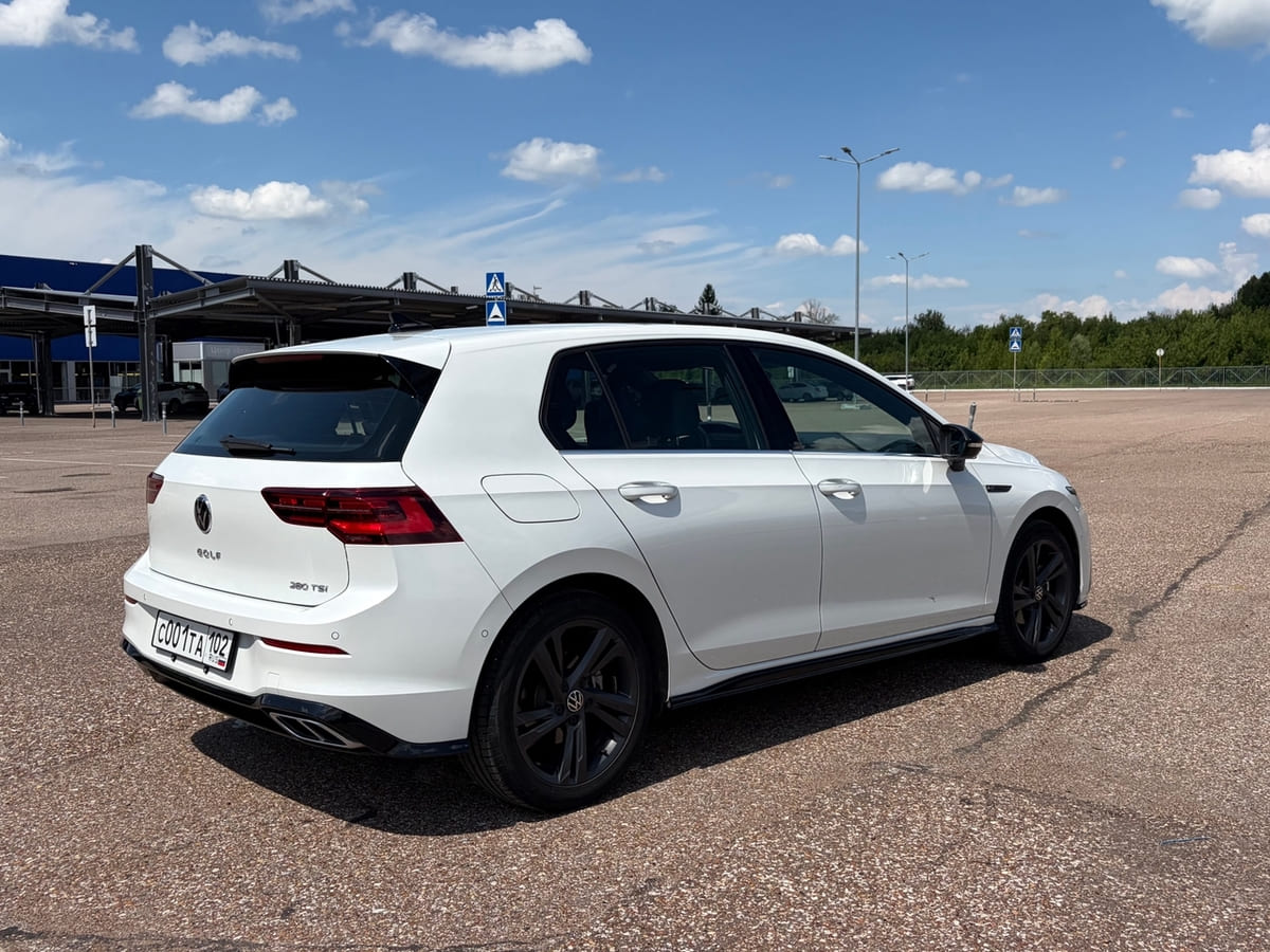 Volkswagen Golf R-Line VIII