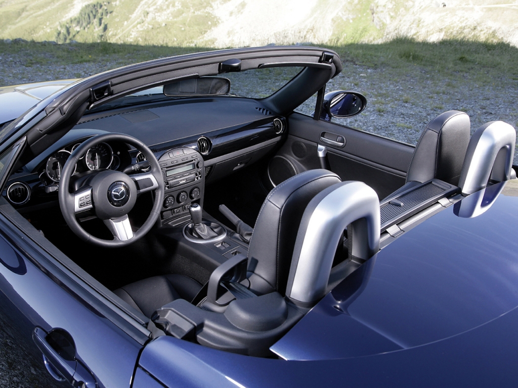 mazda_mx-5_roadster-coupe_8