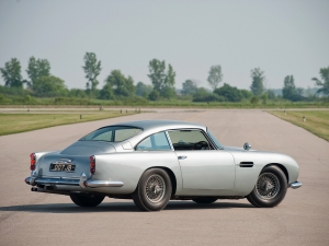 aston_martin_db5_james_bond_edition4