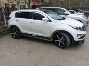 Kia Sportage на R19 Vossen