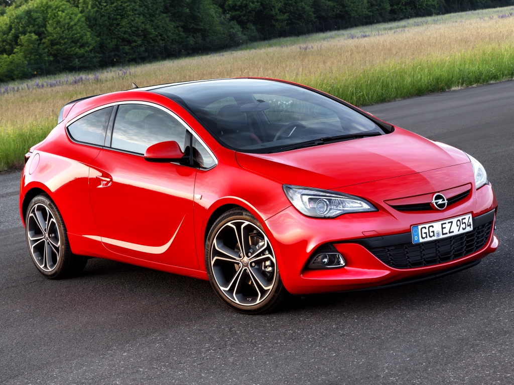 Opel Astra GSI BiTurbo Panoramic