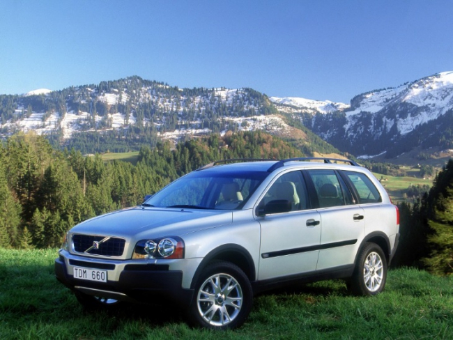 На фото Volvo XC90 2002 года выпуска