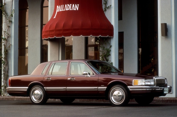 Lincoln Town Car 1989–1992