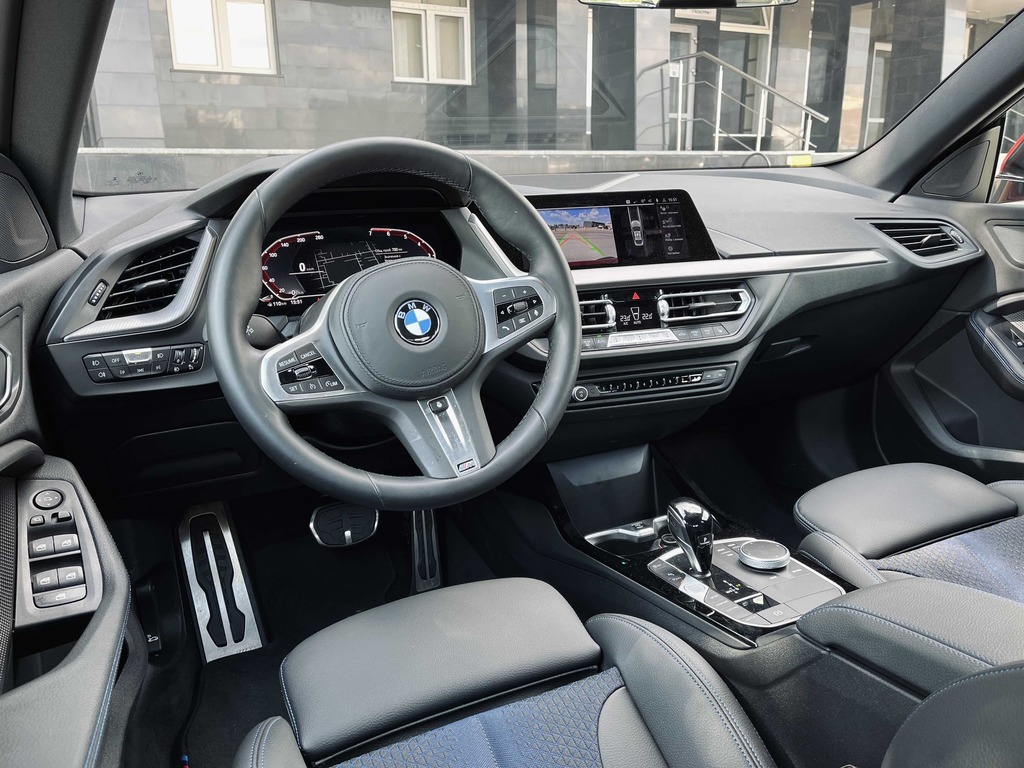 Интерьер BMW 218i Gran Coupe