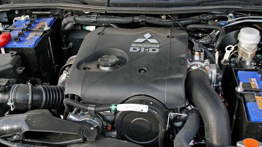 Двигатель 2.5 DI-D 4D56
