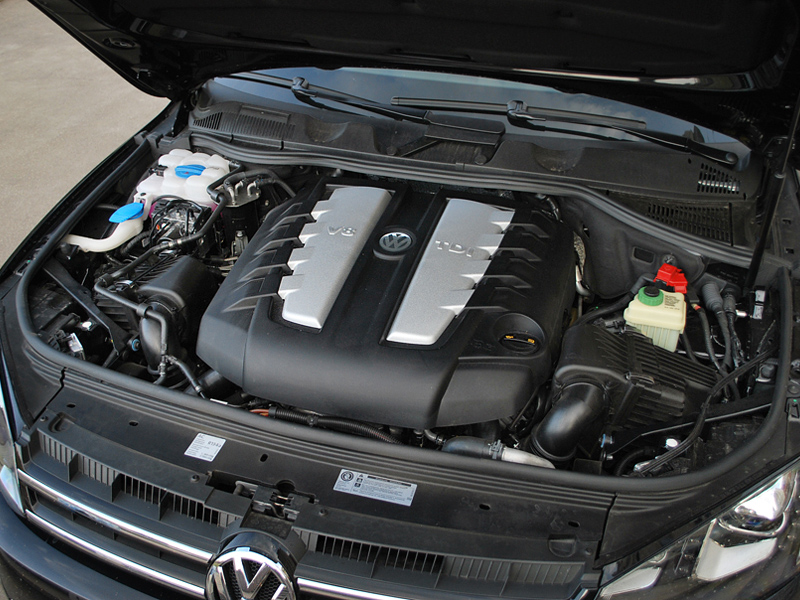 Volkswagen touareg 3 дизель. Volkswagen Touareg 4.2 v8 TDI. Двигатель Volkswagen Touareg 4 и 2. Volkswagen Touareg v8 TDI. Двигатель Фольксваген Туарег 4.2 бензин.