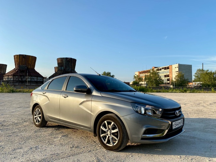 Lada Vesta - https://avtoexperts.ru/article/chto-ne-tak-s-lada-vesta/